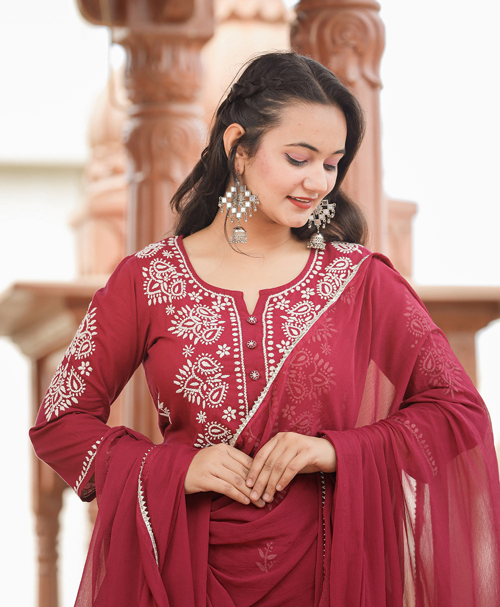 Kaajh Women's Wine Red Lucknow Chikankari Cotton Kurta Set With Dupatta | Swadesiicart