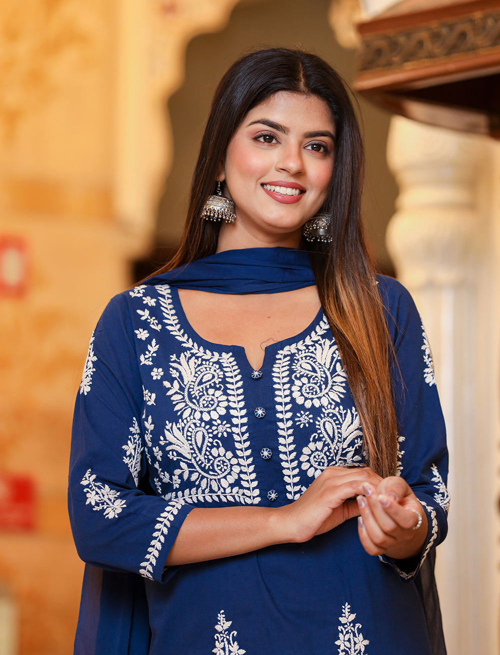 Kaajh Women's Navy Blue Lucknow Chikankari Kurta Pant Set With Dupatta | Swadesiicart