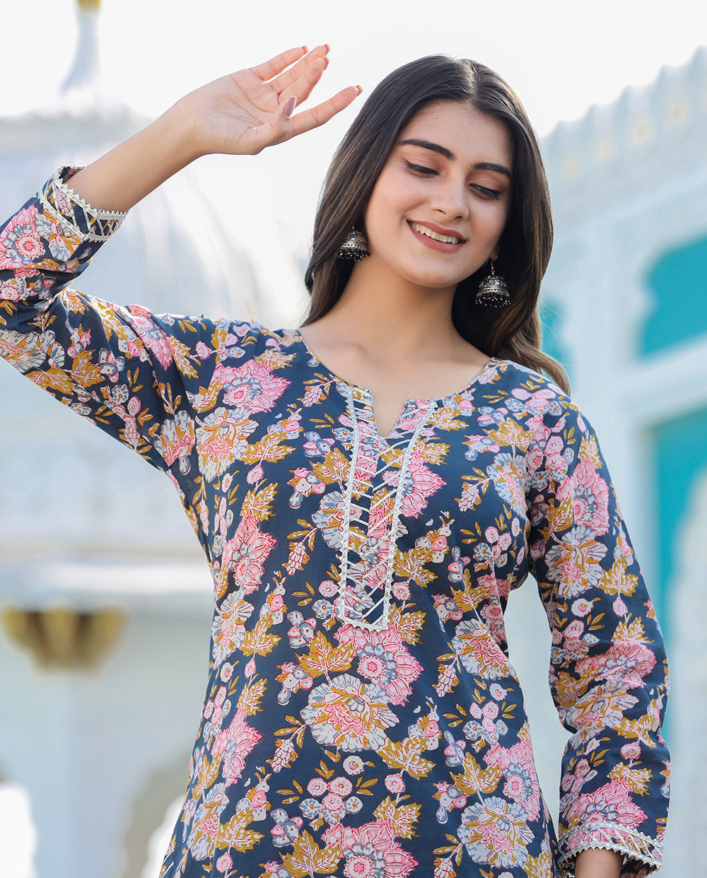 Kaajh Women's Grey Floral Printed Kurta With Sharara | Swadesiicart