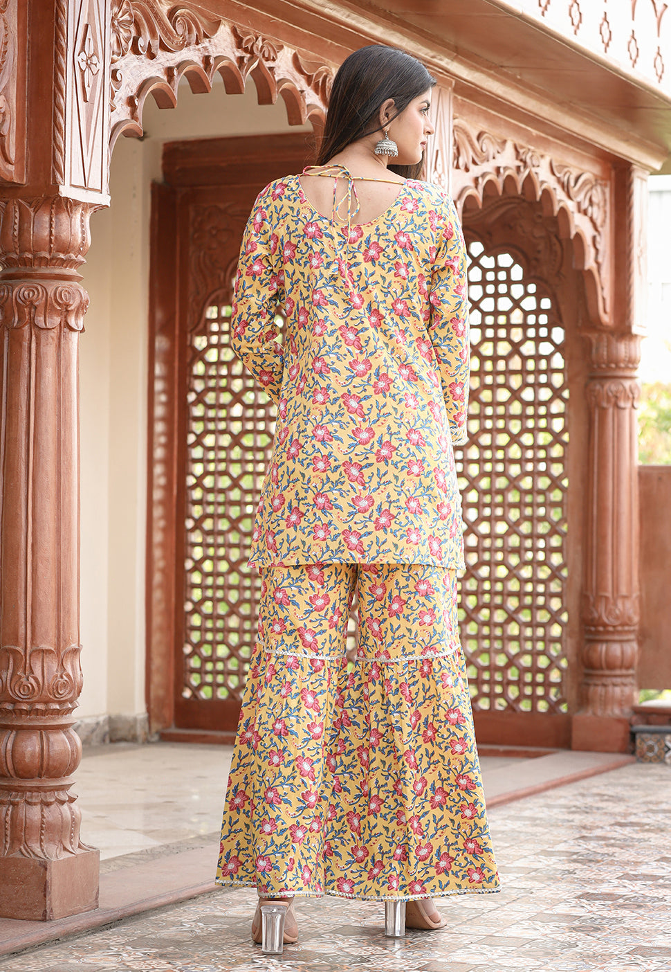 Kaajh Women's Yellow Floral Printed Kurta With Sharara | Swadesiicart