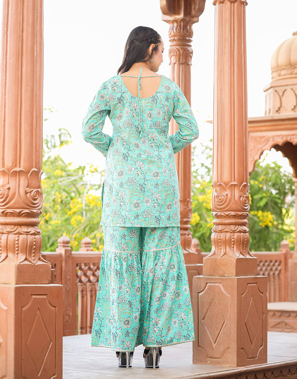 Kaajh Women's Green Floral Printed Kurta With Sharara | Swadesiicart