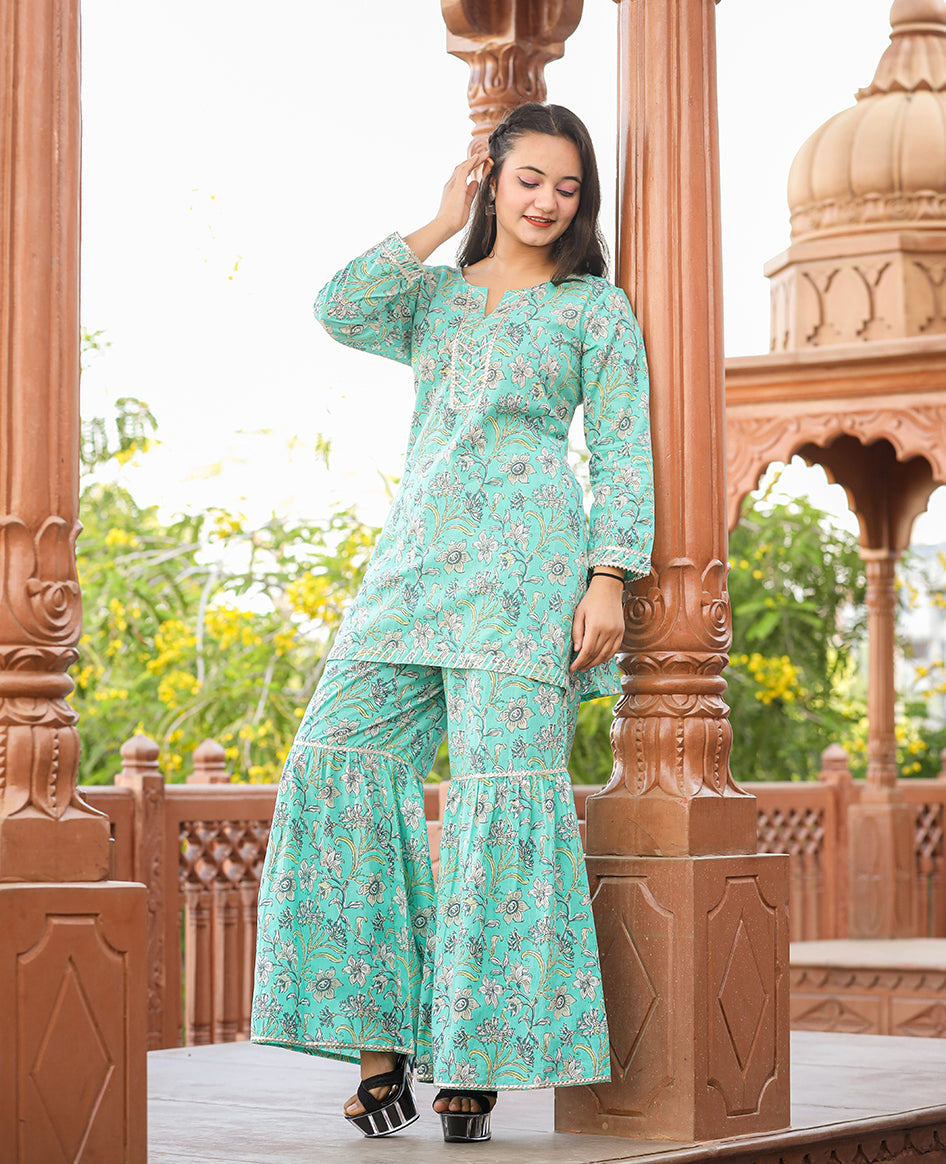 Kaajh Women's Green Floral Printed Kurta With Sharara | Swadesiicart