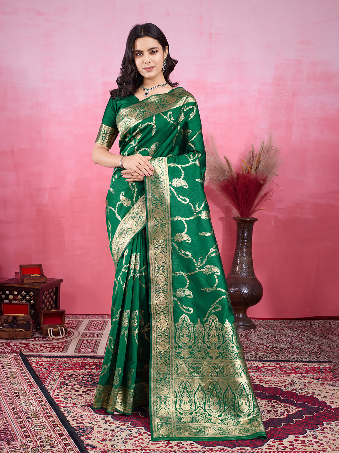 Vedant Vastram Banarasi Silk Fashion Saree - Green | Swadesiicart