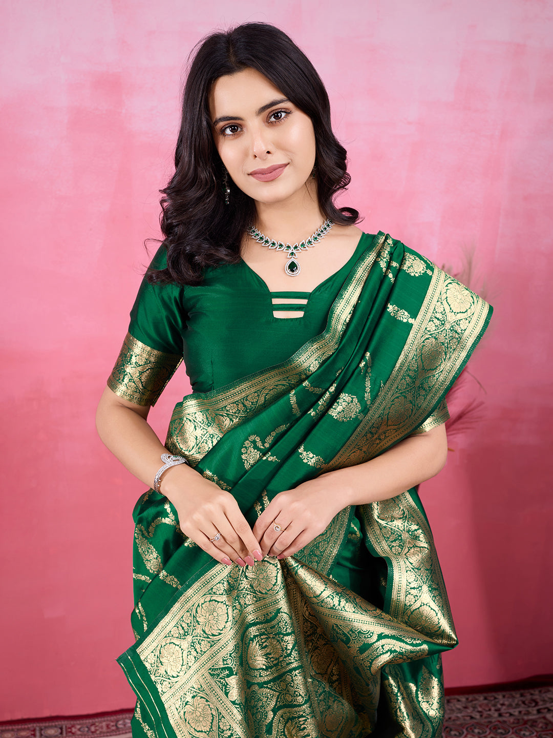 Vedant Vastram Banarasi Silk Fashion Saree - Green | Swadesiicart