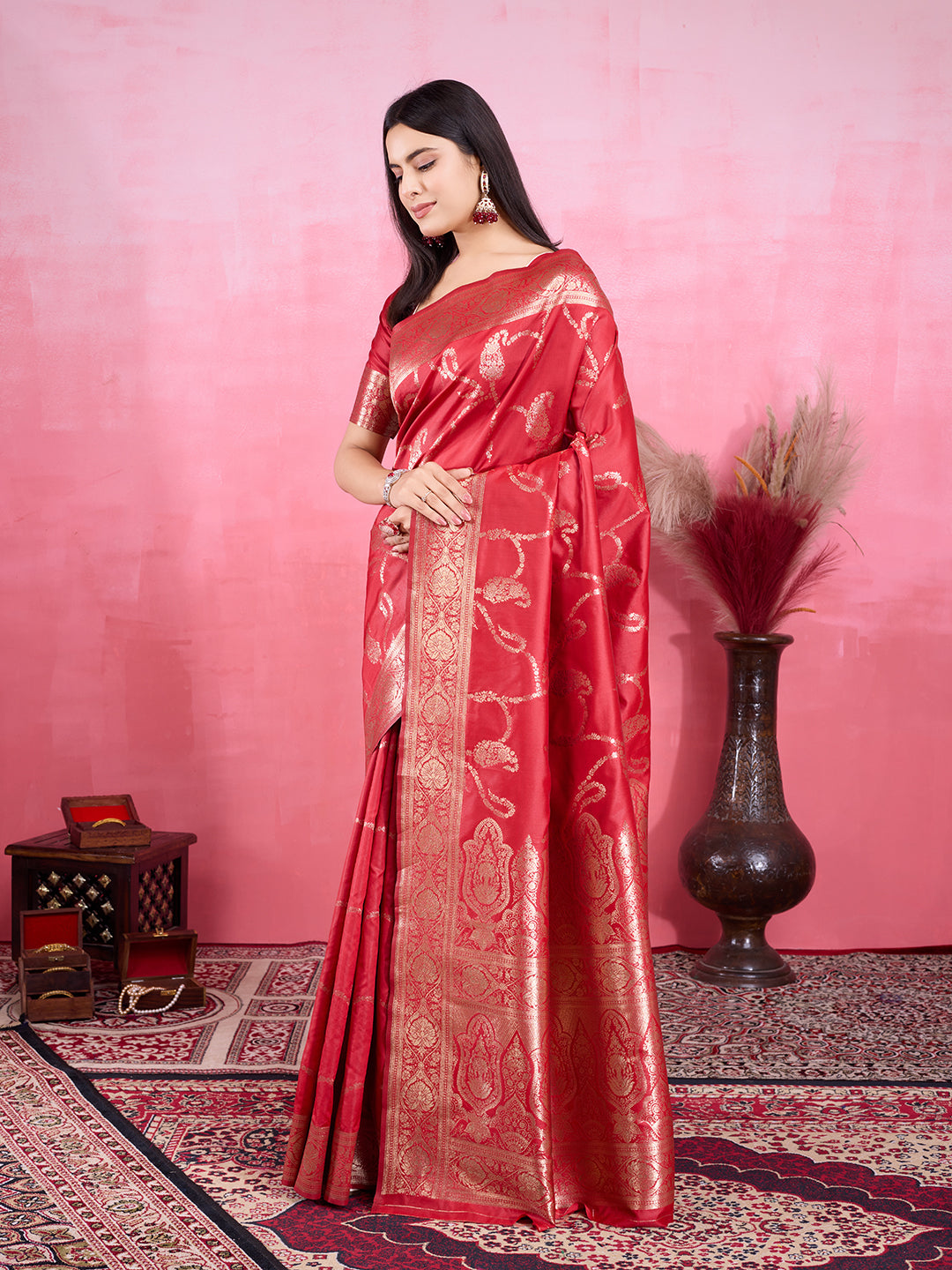Vedant Vastram Banarasi Silk Fashion Saree - Red | Swadesiicart