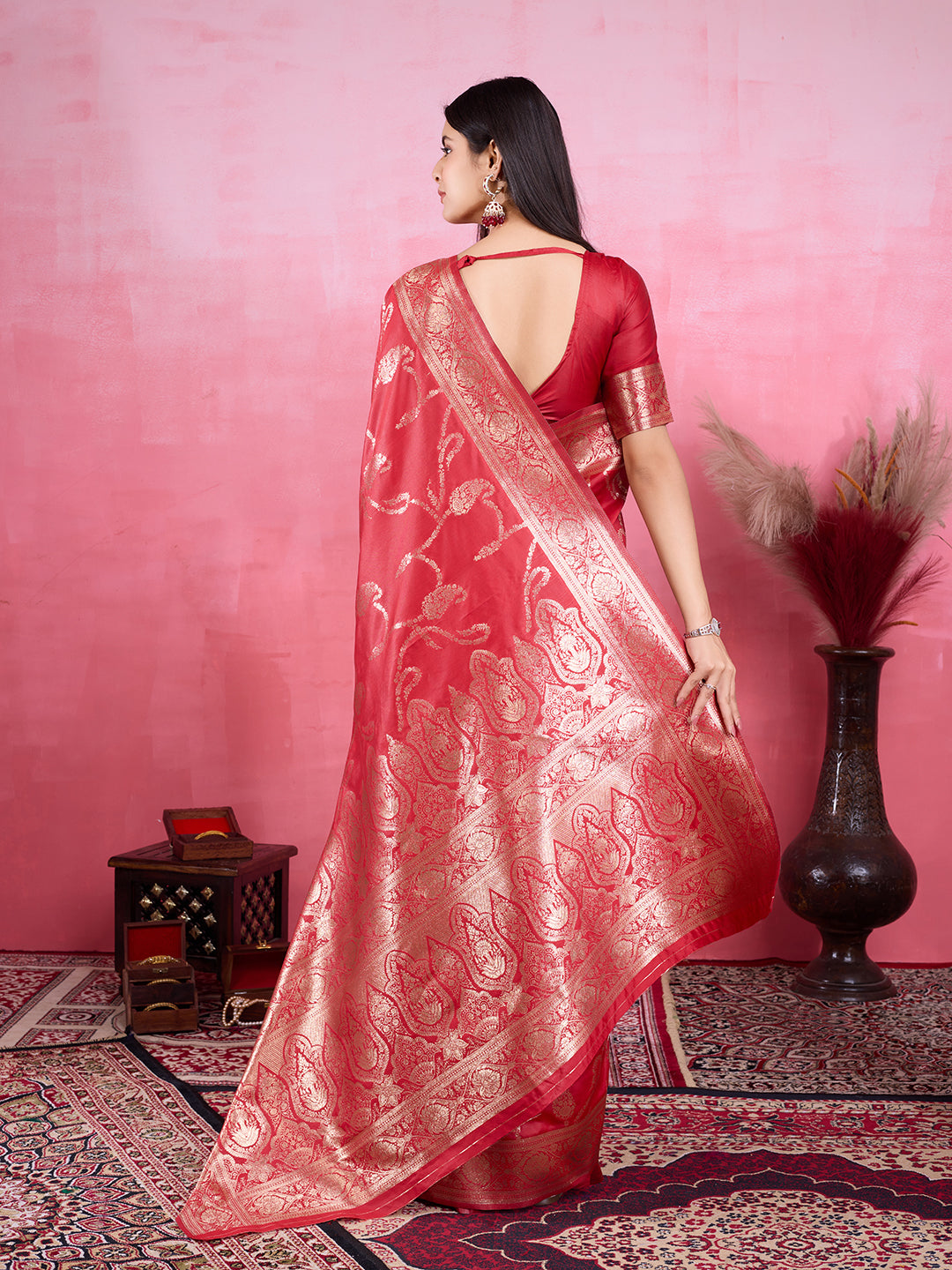 Vedant Vastram Banarasi Silk Fashion Saree - Red | Swadesiicart
