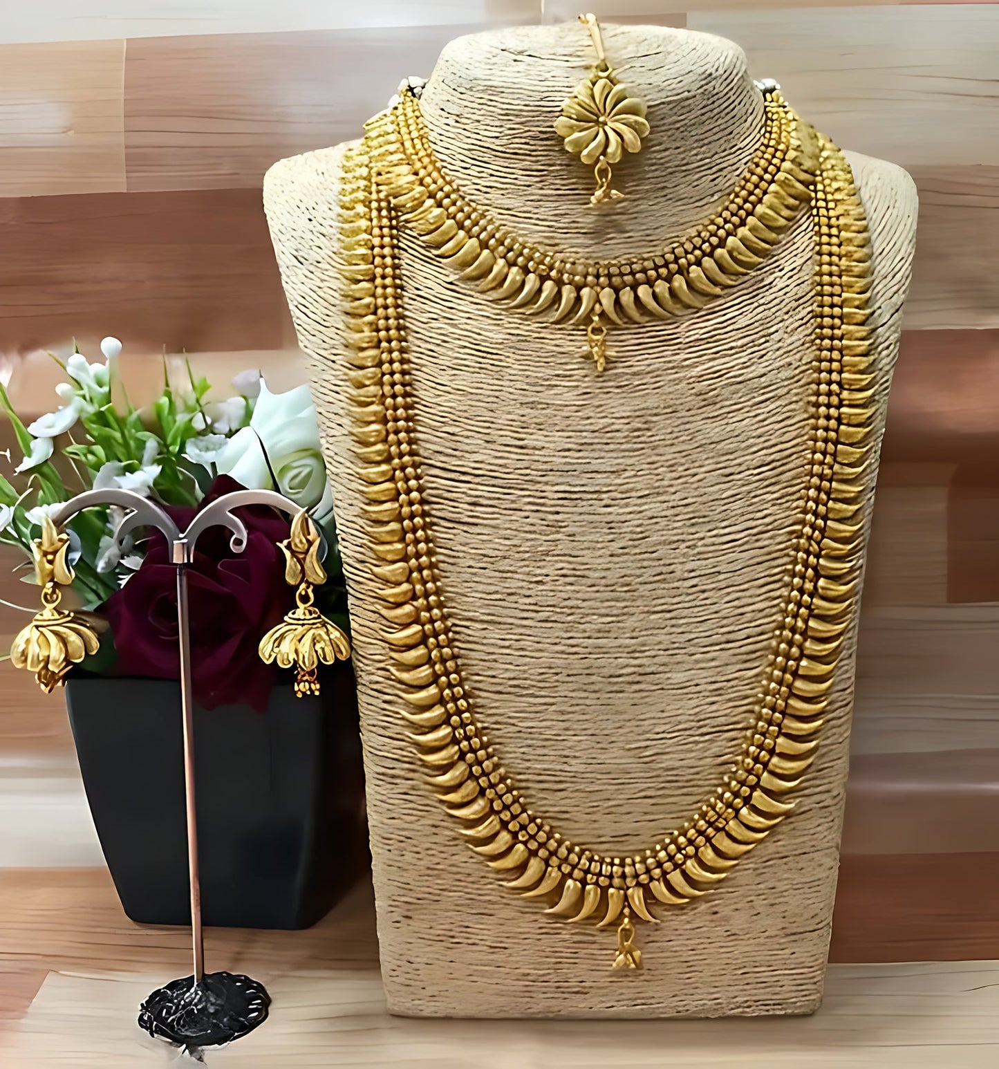 Jewel City Exquisite Handcrafted Gold Filigree Bridal Necklace and Earrings Set | Swadesiicart