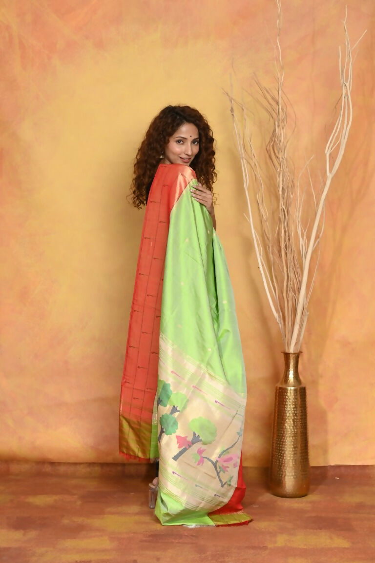 Very Much Indian Handloom Pure Cotton Paithani Dupatta - White | Swadesiicart