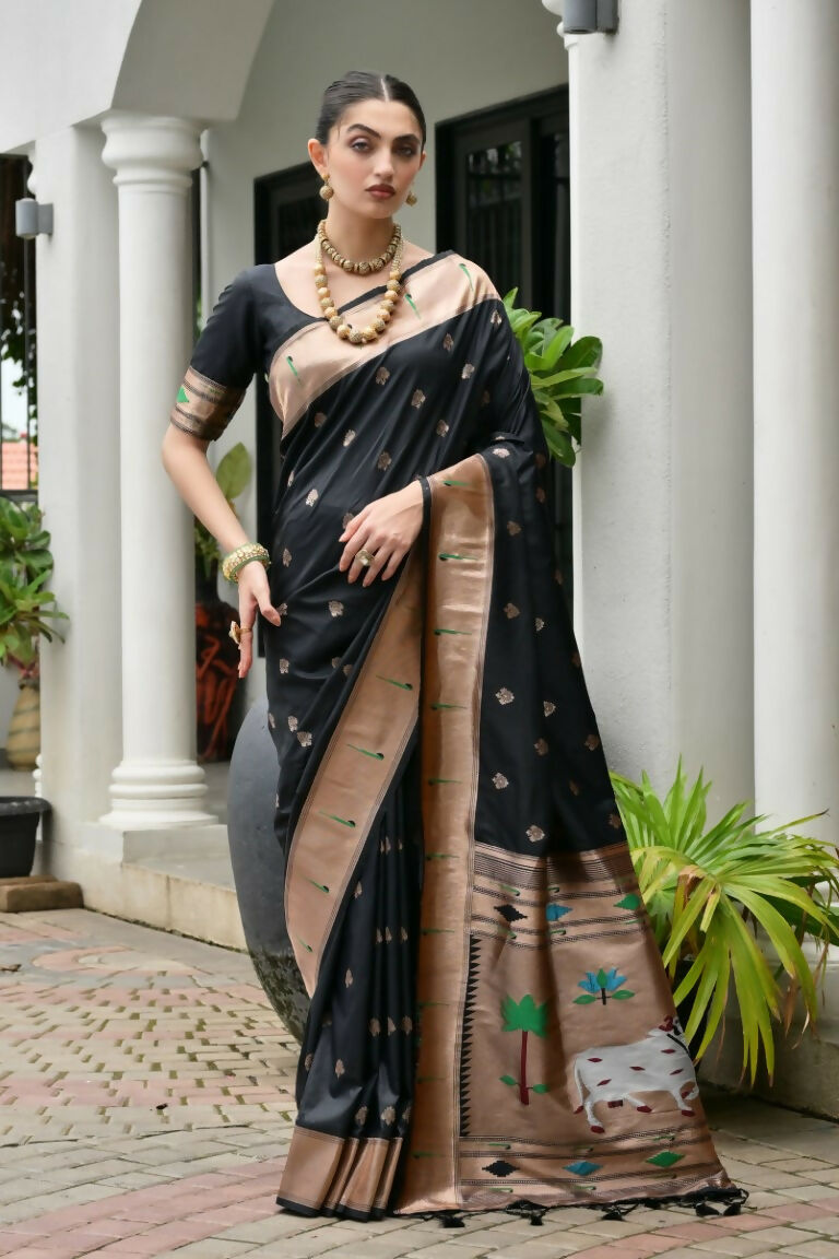 Vishnu Weaves Women's Black Paithani Silk Zari Woven Saree with Blouse - Swadesiicart