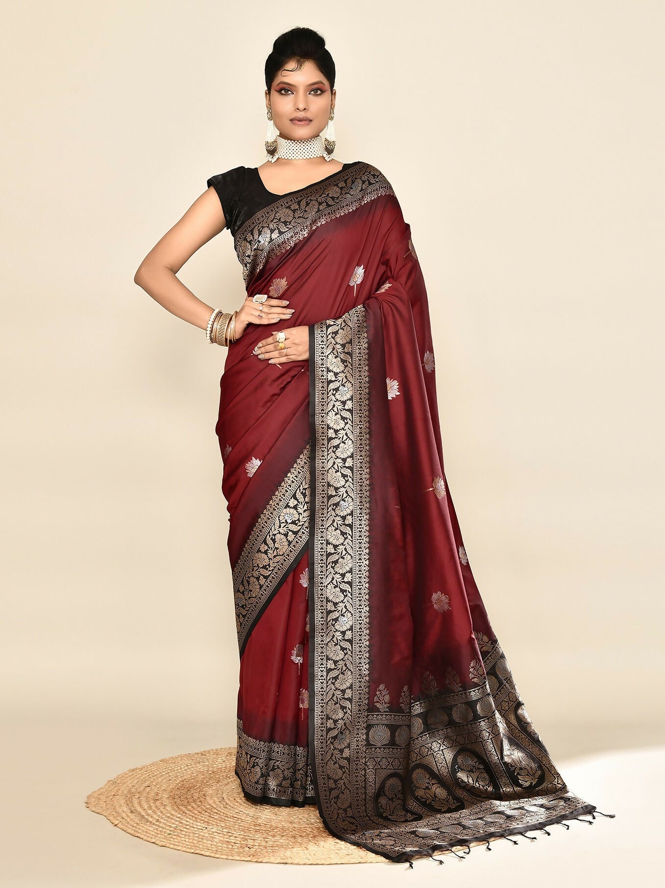 Joban Fashion Maroon & Black Plain With Weaving Border Banarasi Silk Sarees | Swadesiicart