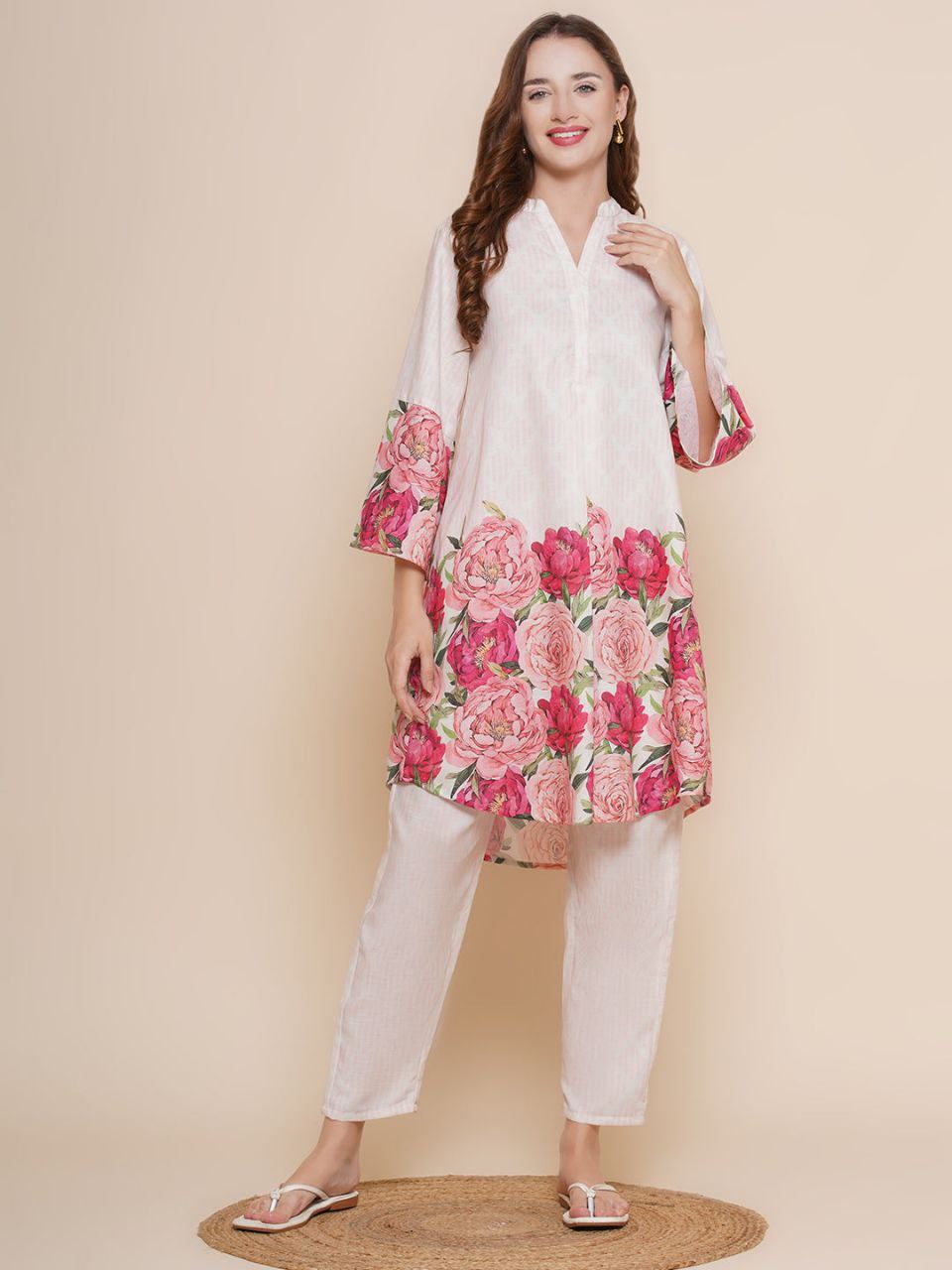 NOZ2TOZ Floral Printed Knee Length V Neck 3/4 Sleeves Co-Ords Set For Women - White - Swadesiicart