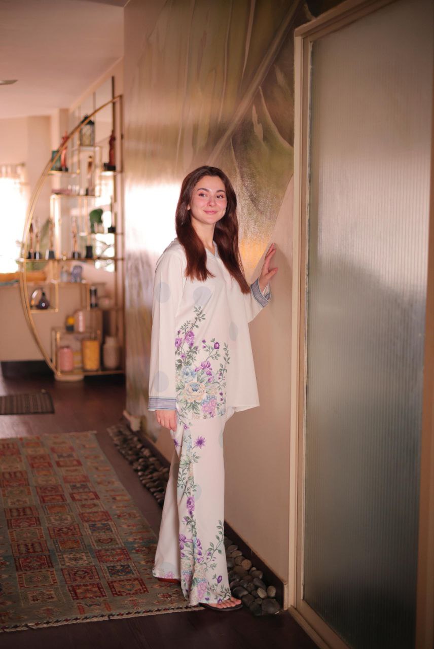 NOZ2TOZ Women's Floral Printed Stylish Co-Ords Set - White - Swadesiicart