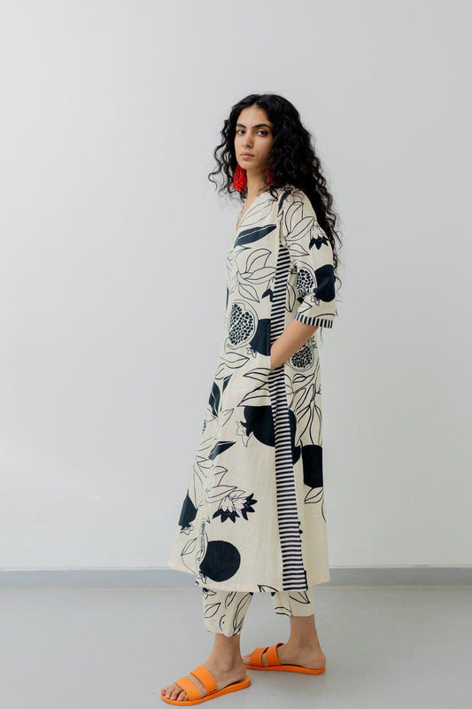 NOZ2TOZ Women's Printed Knee Length Stylish Co-Ords Set - White - Swadesiicart
