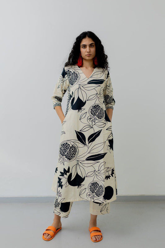 NOZ2TOZ Women's Printed Knee Length Stylish Co-Ords Set - White - Swadesiicart