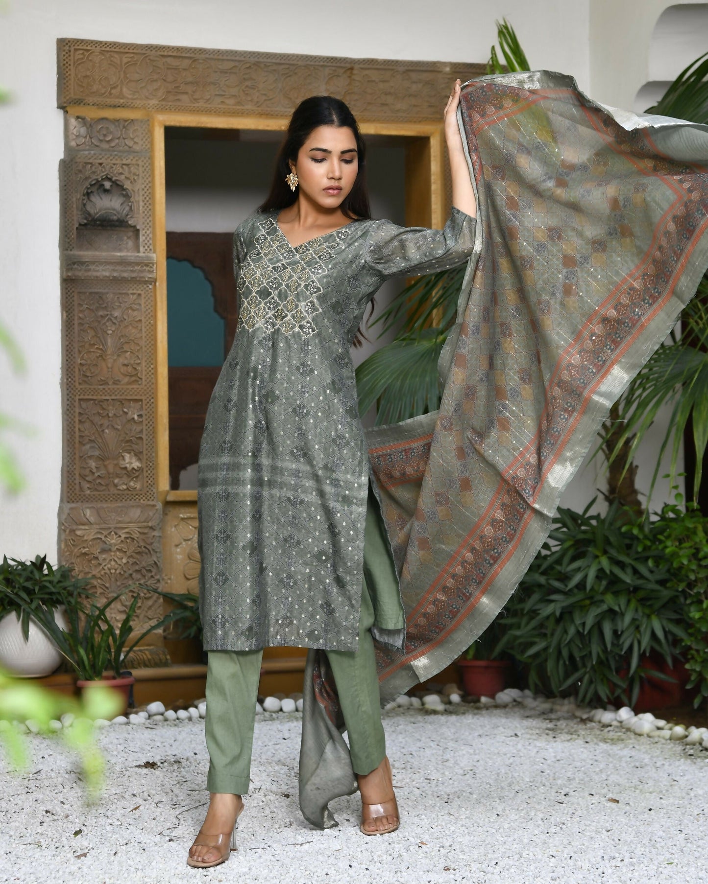 Vaasva Women's Chanderi Printed Suit Set With Pant And Printed Dupatta | Swadesiicart
