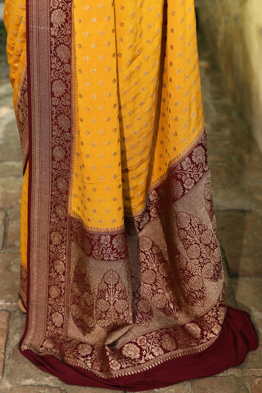 Joban Fashion Yellow Crepe Chiffon Pure Handloom Banarasi Silk Saree | Swadesiicart