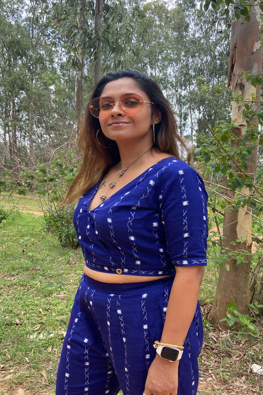 Earthyweaves Nilaranya Sambalpuri Co-ord Set - Swadesiicart