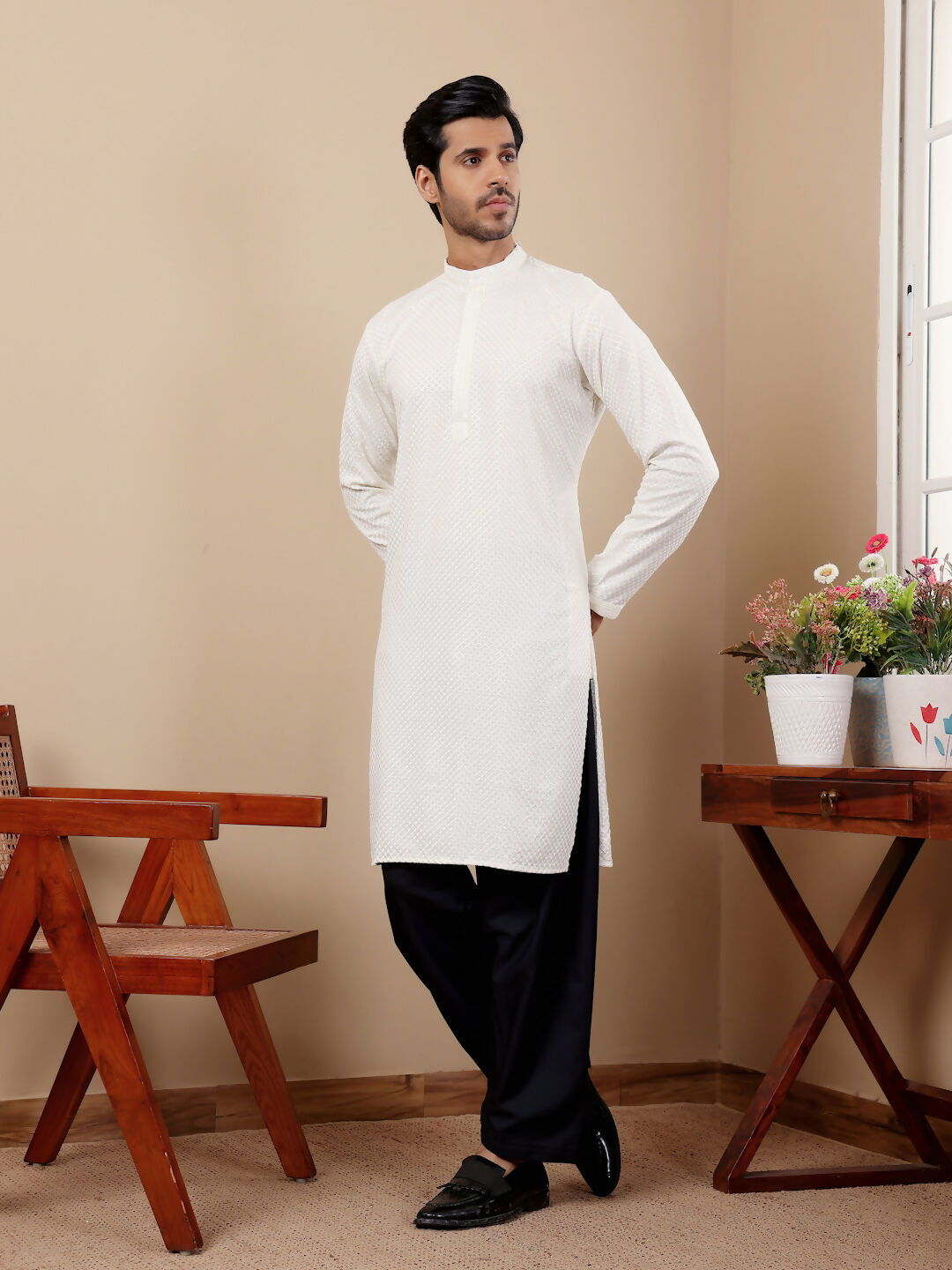 White Viscose Designer Chikankari Embroidery Work Men's Kurta - Mahotsav | Swadesiicart