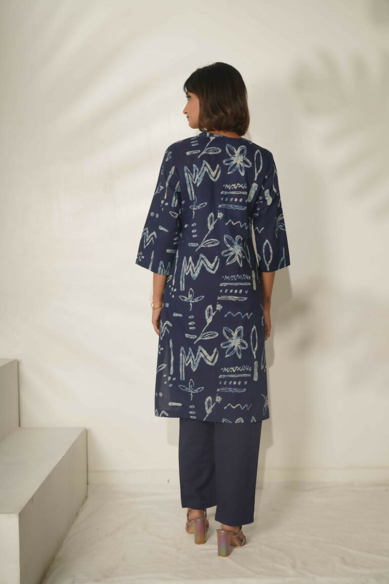 Miravan Women's Abstract Printed Cotton Blue Co-Ord Set - Swadesiicart