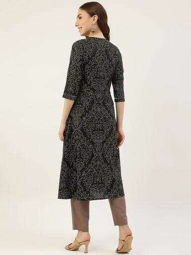 FIORRA Women's Black Printed Flared Cotton Kurta - Swadesiicart