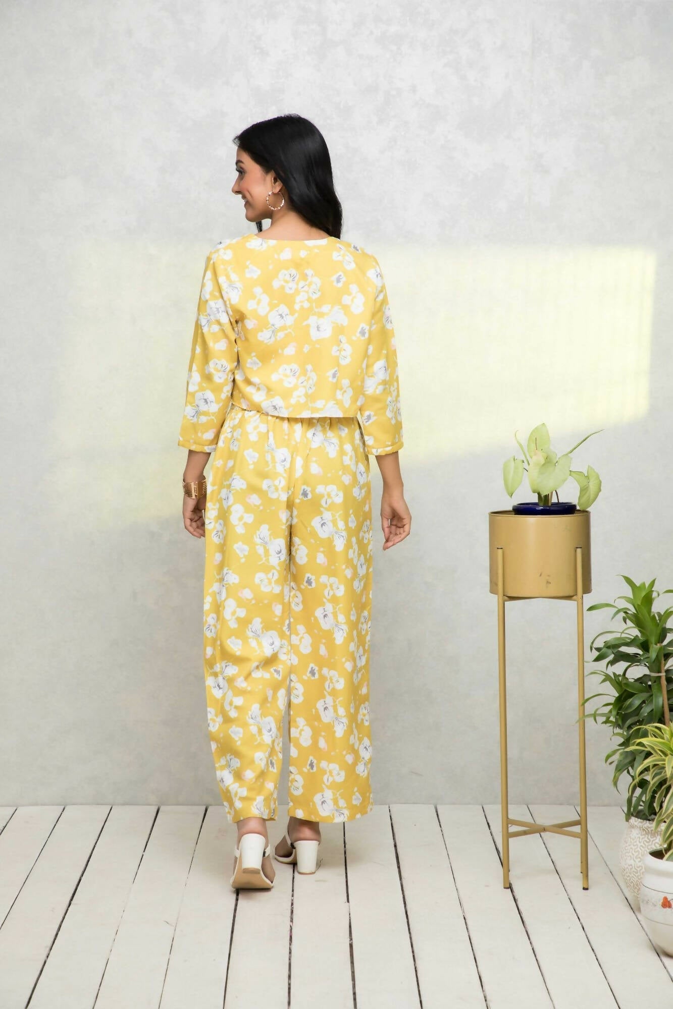 Myshka Women Yellow Printed Pastels Co-Ords - Swadesiicart