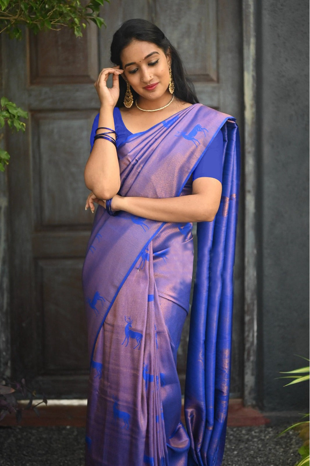 Vamika Weaving Banarasi Jacquard blue Kanjivaram Saree | Swadesiicart