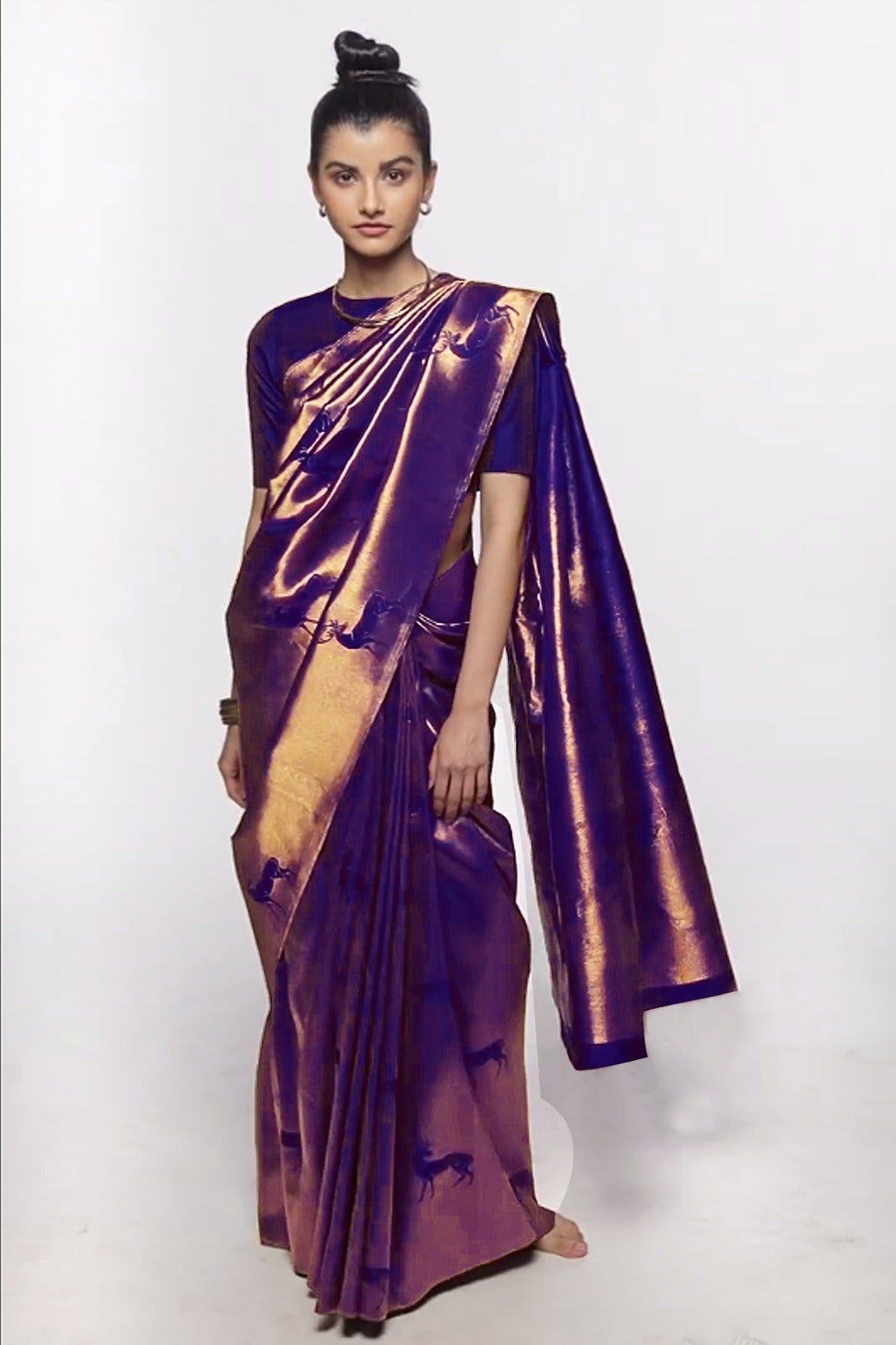 Vamika Weaving Banarasi Jacquard Purple Kanjivaram Saree | Swadesiicart
