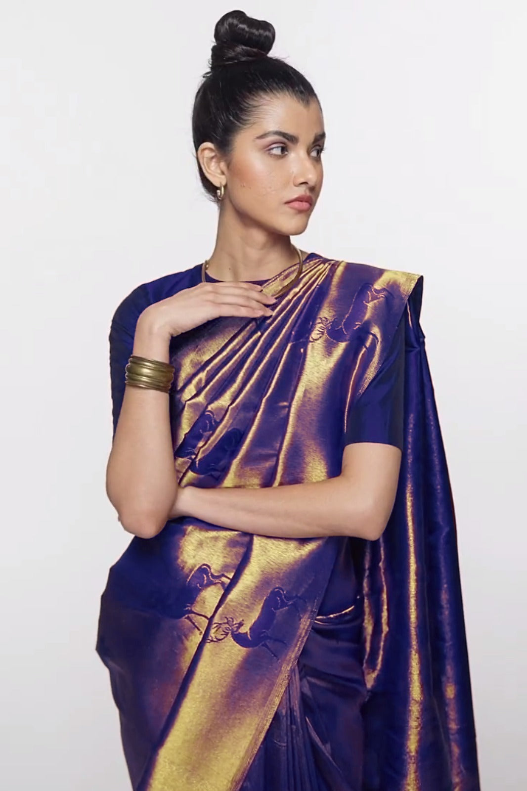 Vamika Weaving Banarasi Jacquard Purple Kanjivaram Saree | Swadesiicart