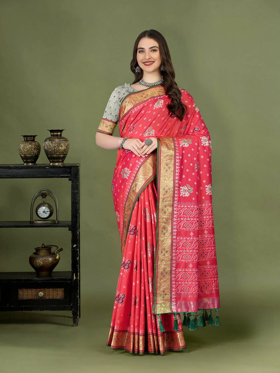 Lorenvalley Fashion Peach Patola Silk Woven Design Zari Meenakari Weaving Saree - Swadesiicart