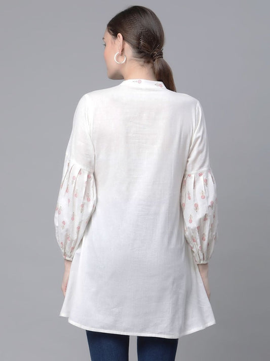 Ahalyaa Off White Pure Cotton Printed Tunic | Swadesiicart