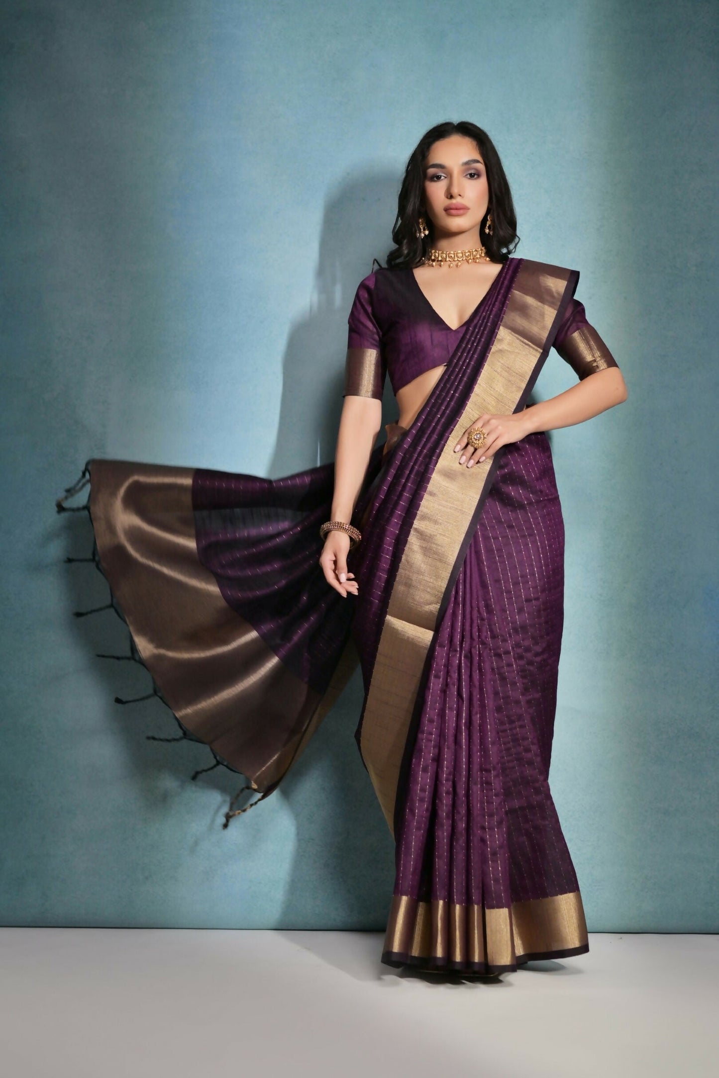 Vishnu Weaves Women's Wine Raw Silk Zari Woven Saree with Blouse - Swadesiicart
