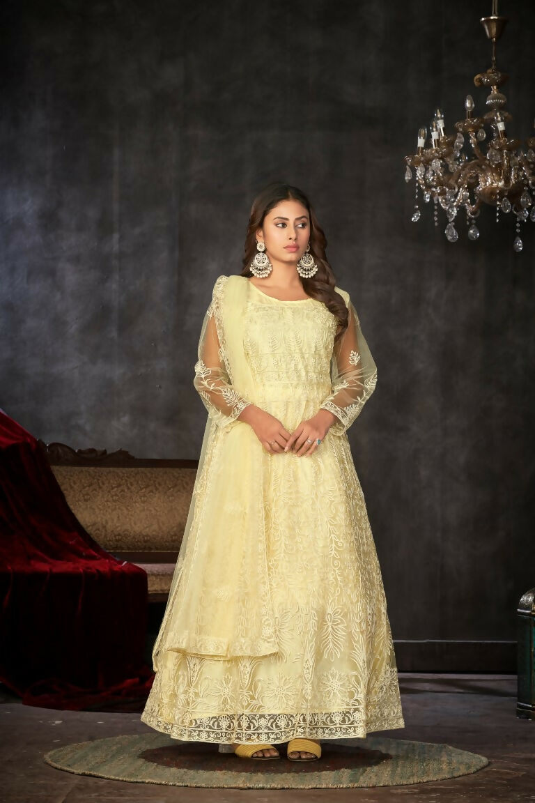 Jyoti Fashion Women's Cream Net Embroidered Anarkali Kurta Pant Set With Dupatta | Swadesiicart