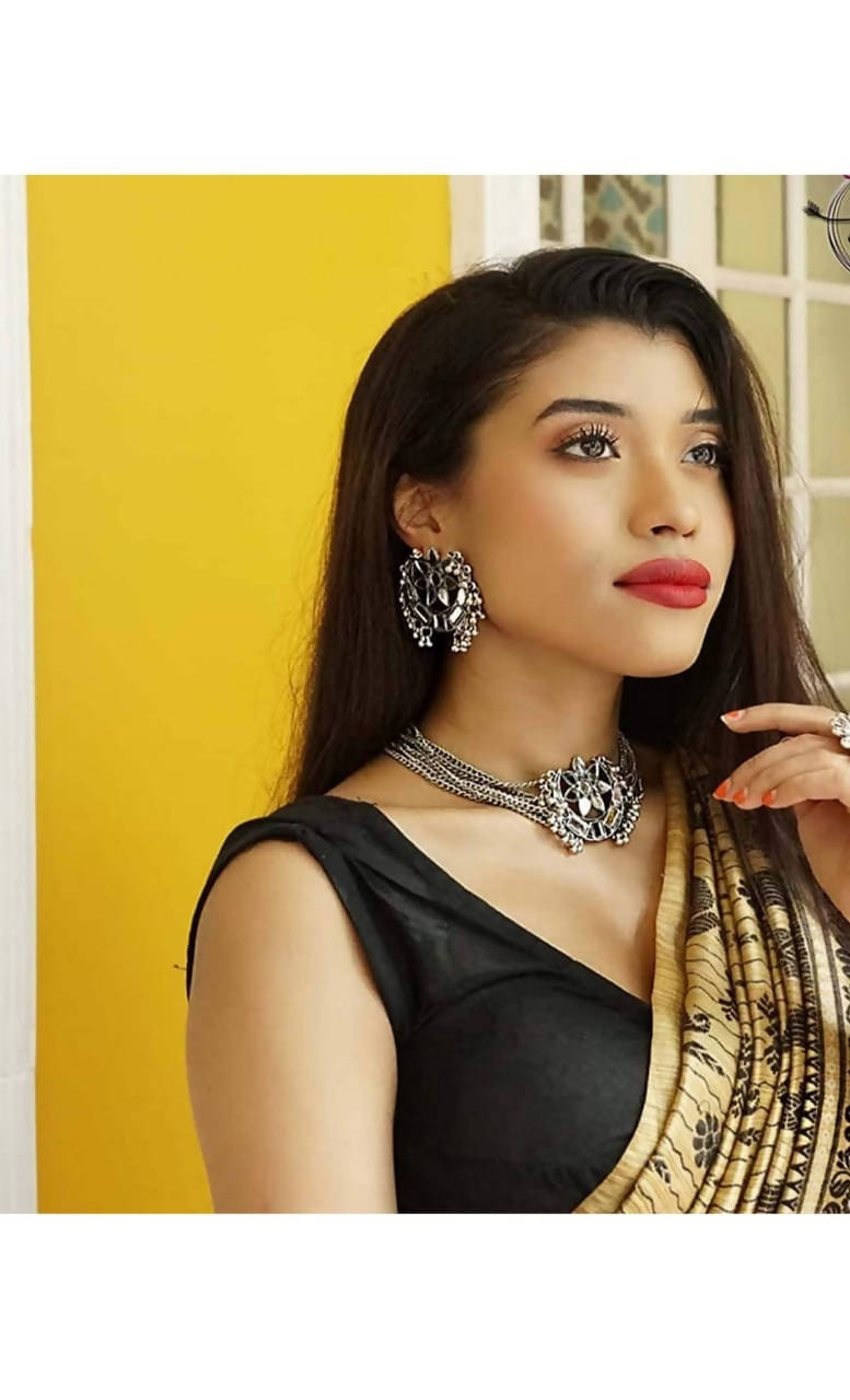 Mominos Fashion Silver color Necklace with Mirror work Mangalsutra - Swadesiicart