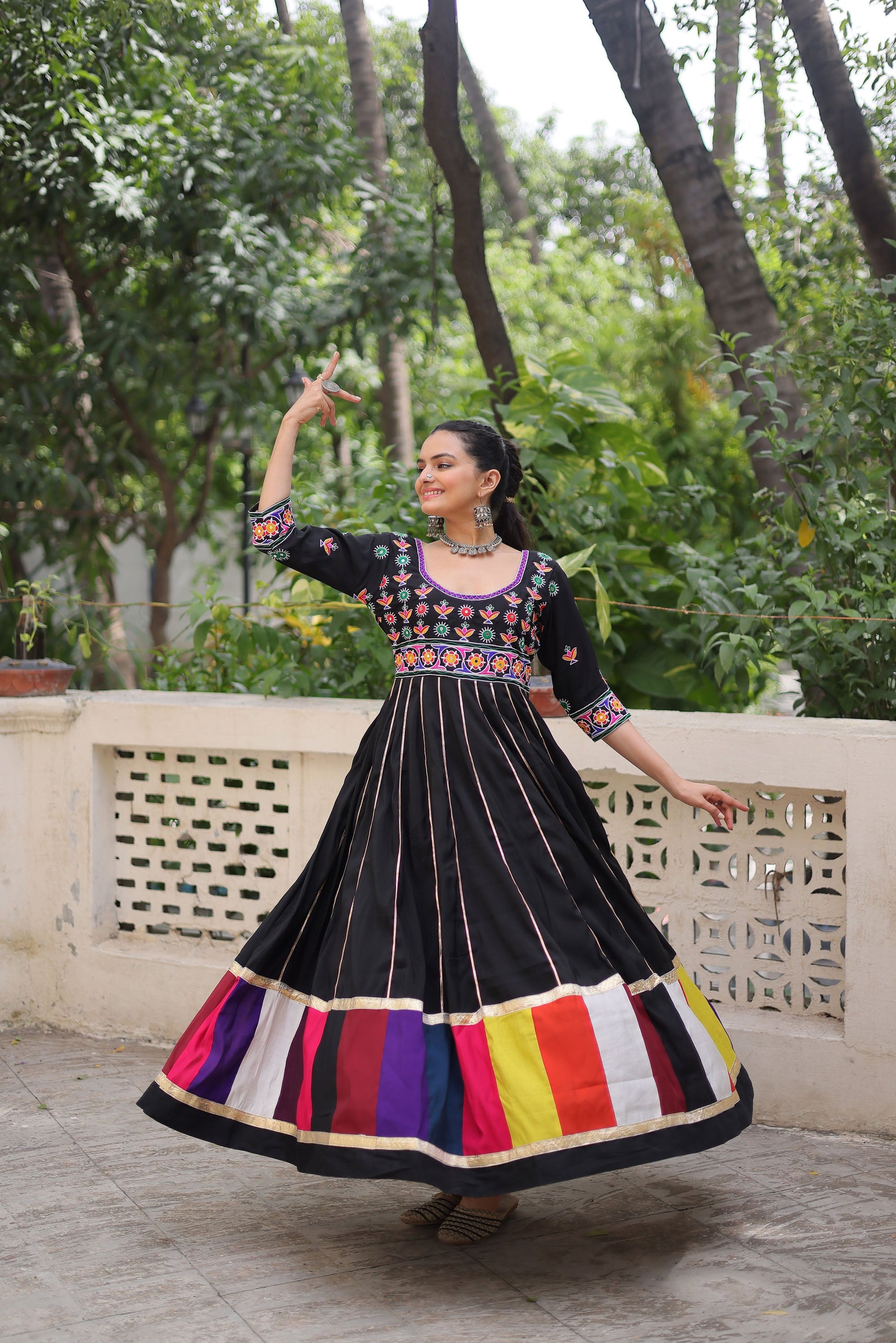 Lorenvalley Fashion Black Roman Silk with Thread work & Gota Lace embellished Work Gown | Swadesiicart