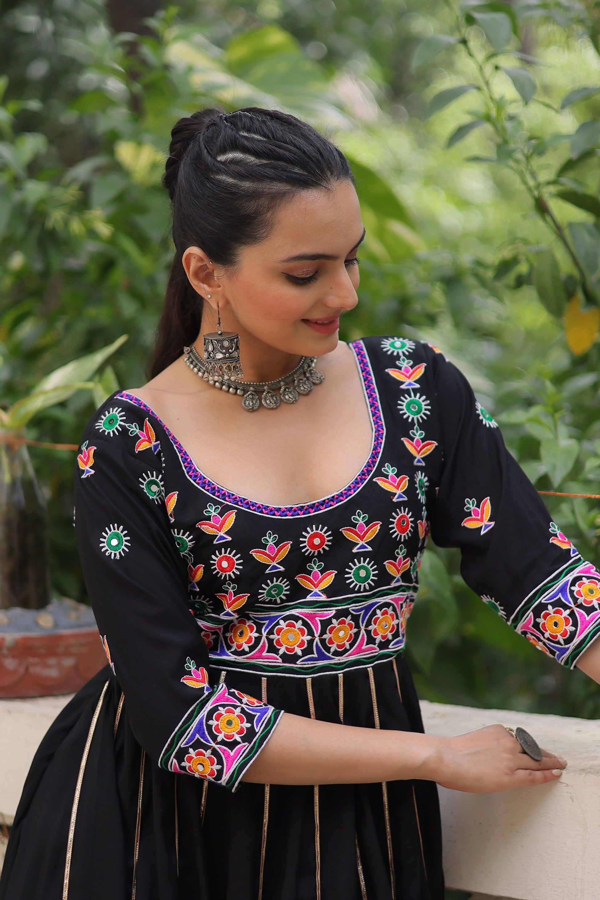 Lorenvalley Fashion Black Roman Silk with Thread work & Gota Lace embellished Work Gown | Swadesiicart
