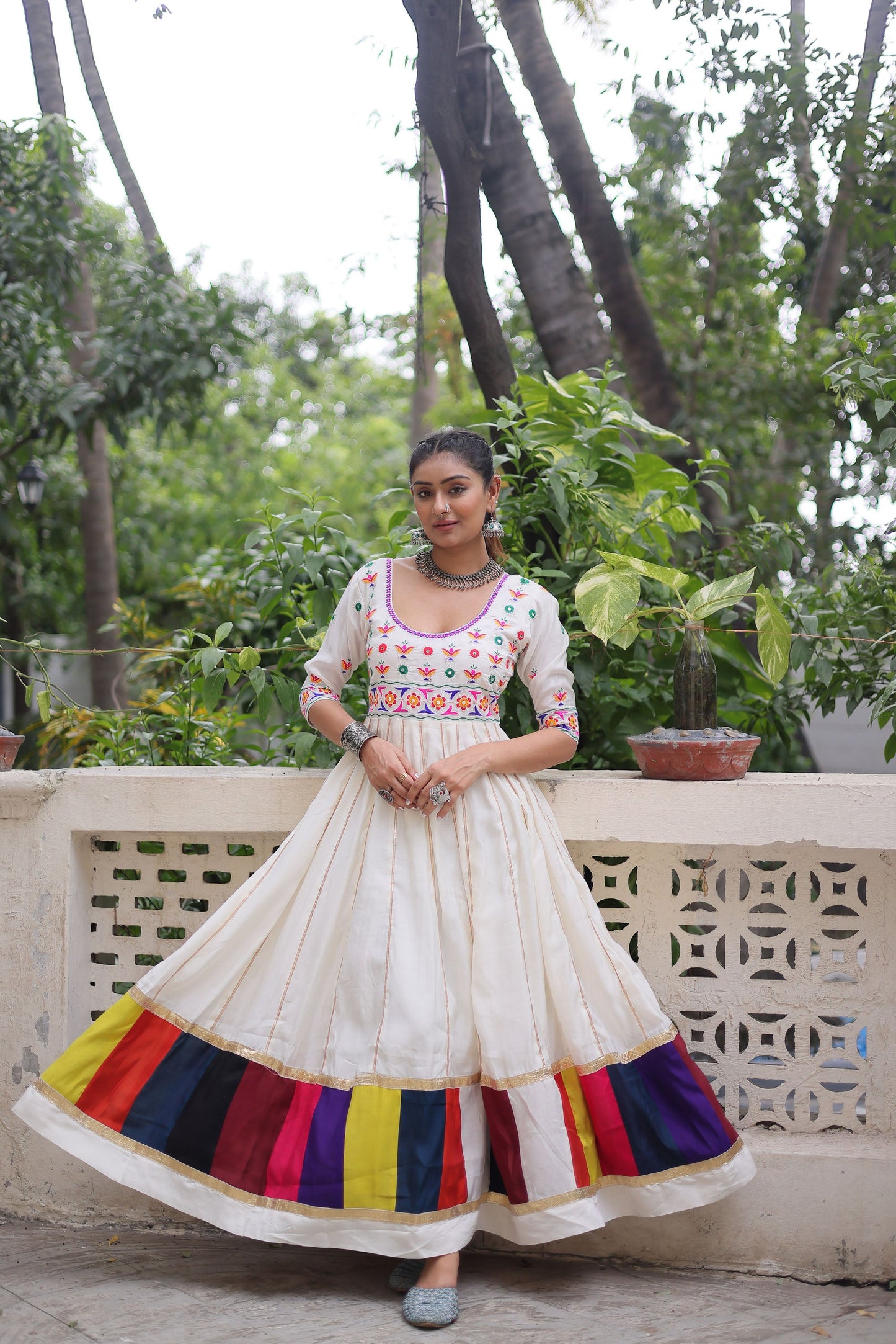 Lorenvalley Fashion White Roman Silk with Thread work & Gota Lace embellished Work Gown | Swadesiicart