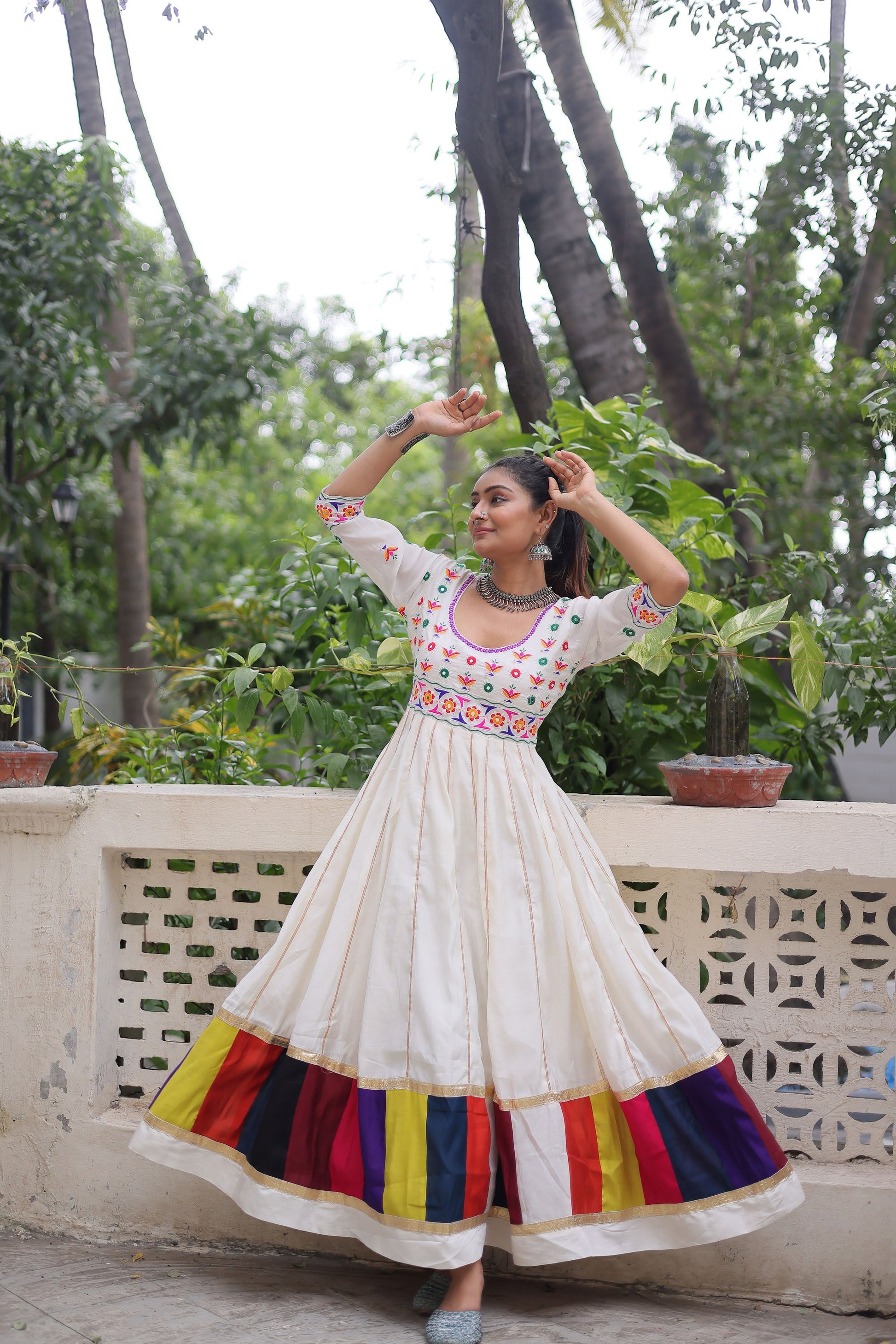 Lorenvalley Fashion White Roman Silk with Thread work & Gota Lace embellished Work Gown | Swadesiicart