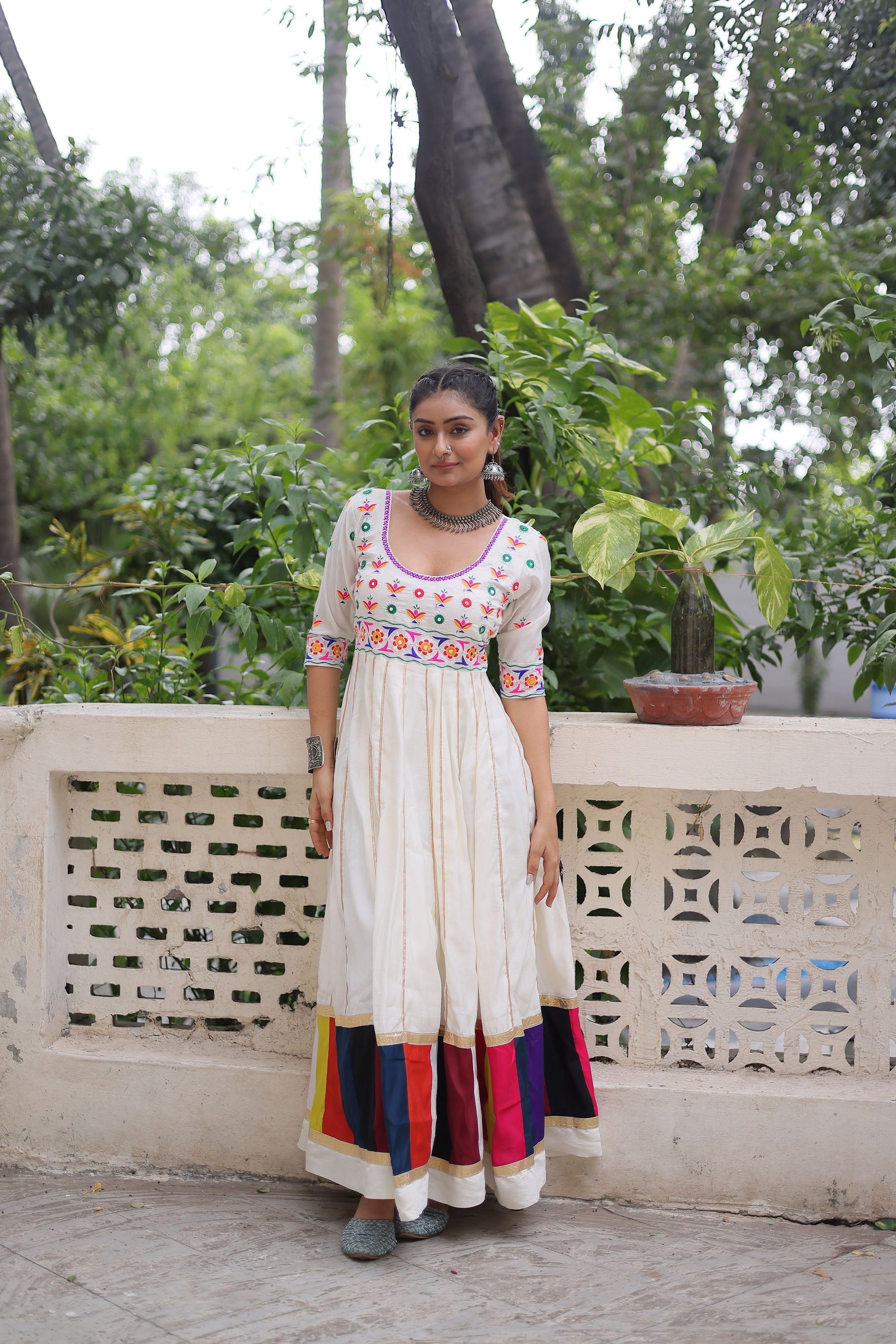 Lorenvalley Fashion White Roman Silk with Thread work & Gota Lace embellished Work Gown | Swadesiicart
