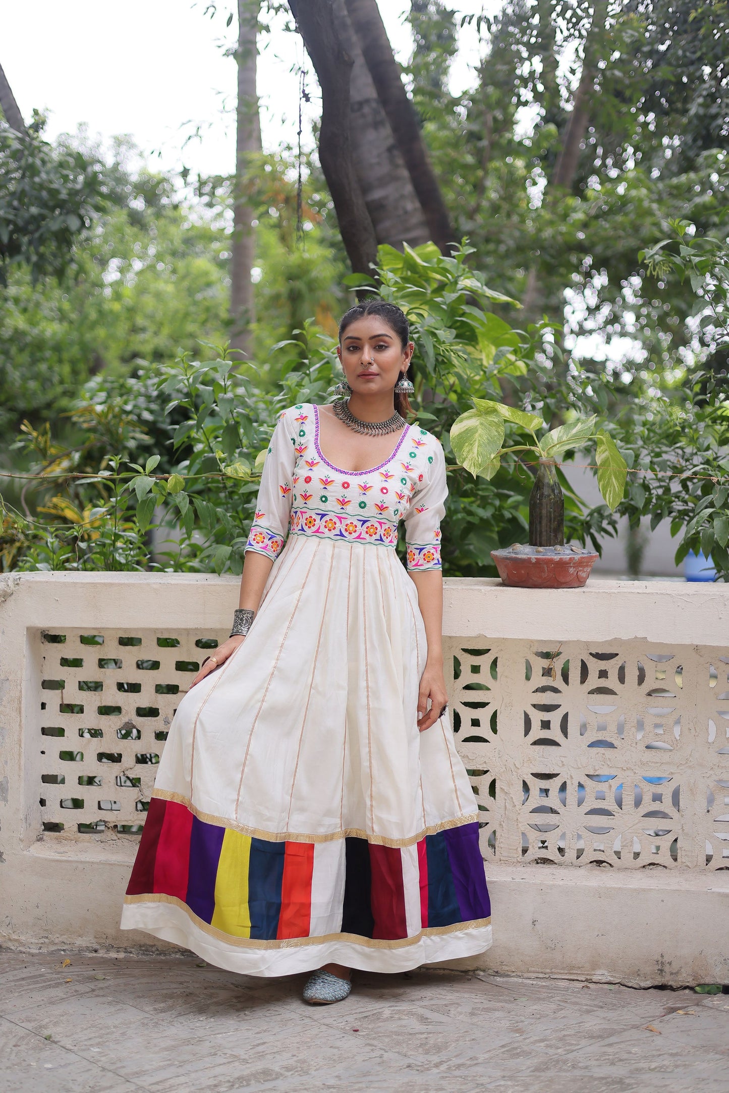 Lorenvalley Fashion White Roman Silk with Thread work & Gota Lace embellished Work Gown | Swadesiicart