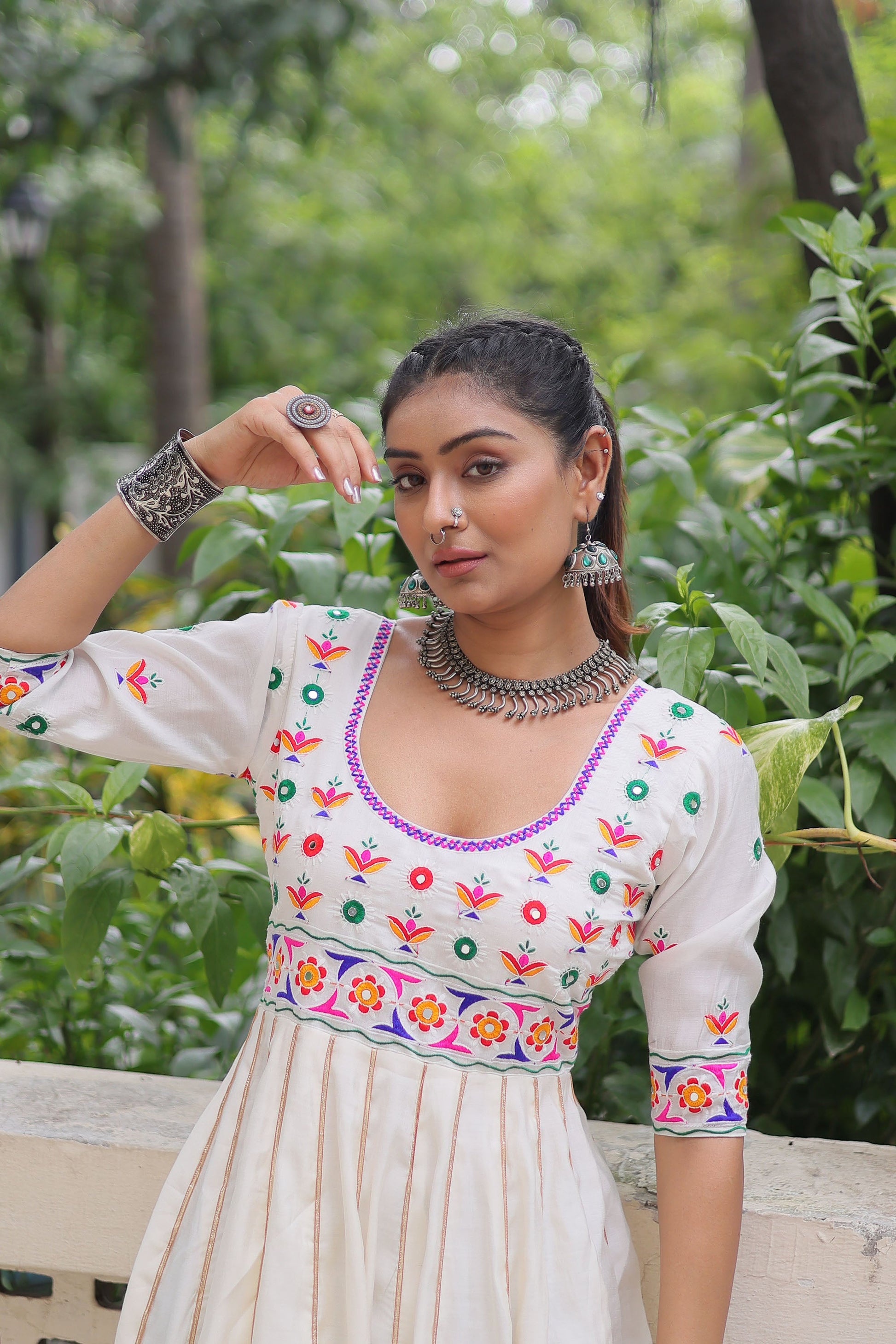 Lorenvalley Fashion White Roman Silk with Thread work & Gota Lace embellished Work Gown | Swadesiicart