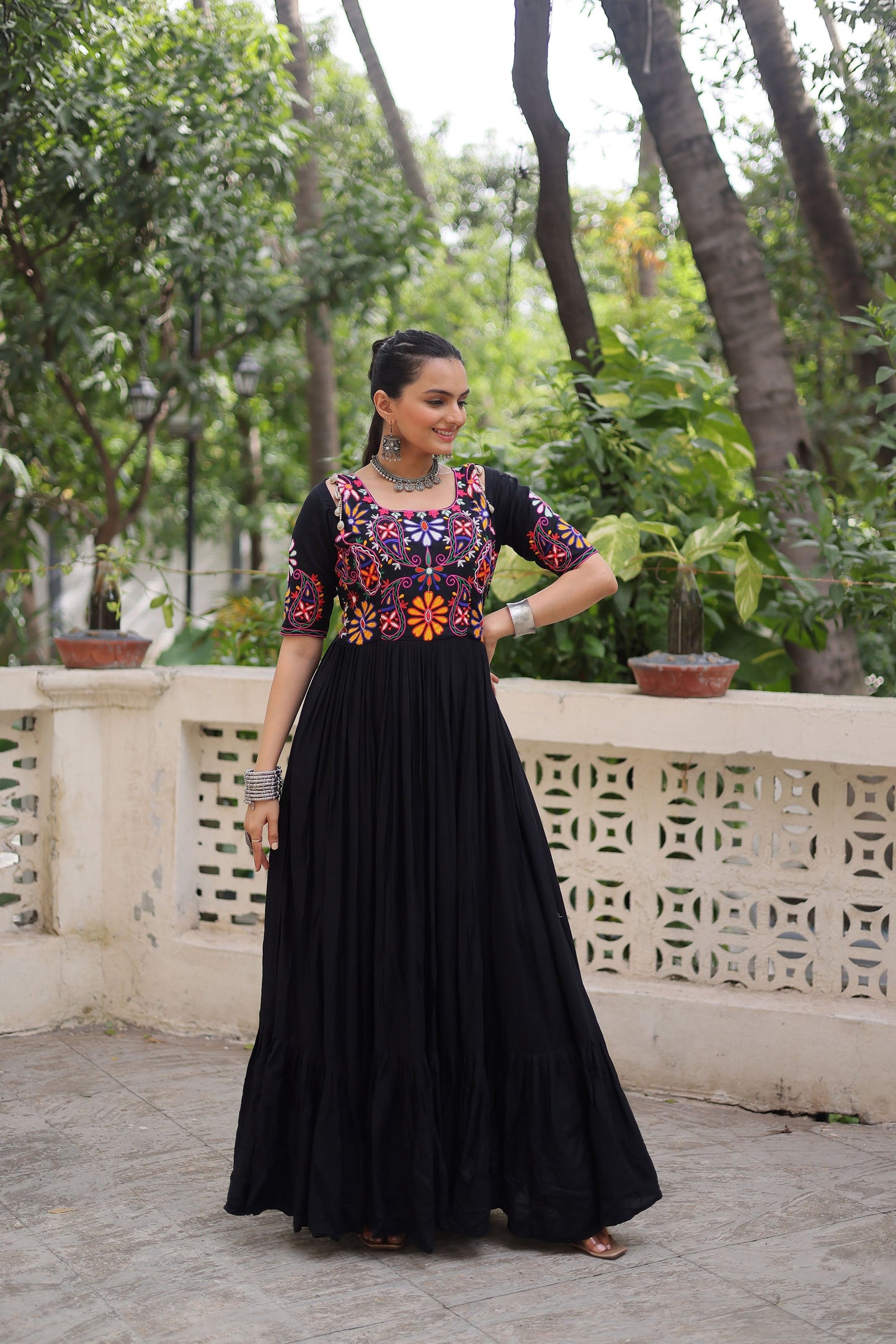 Lorenvalley Fashion Black Rayon with Kutchi Gamthi Embroidered Thread Work Gown | Swadesiicart