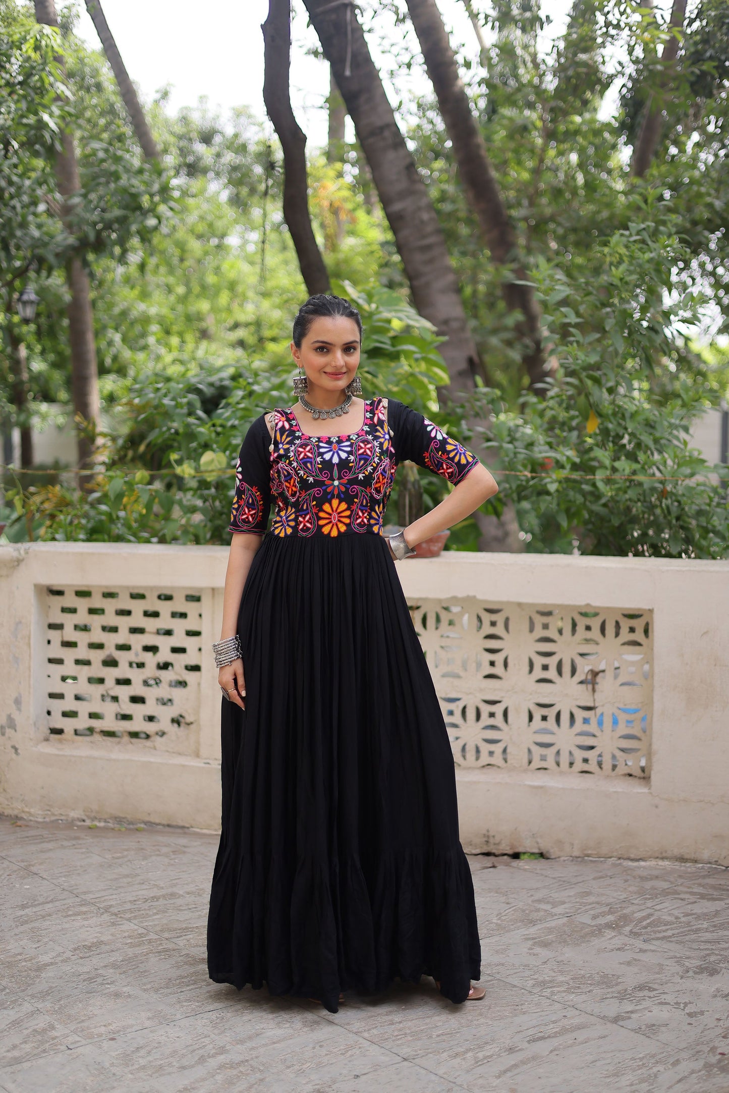 Lorenvalley Fashion Black Rayon with Kutchi Gamthi Embroidered Thread Work Gown | Swadesiicart