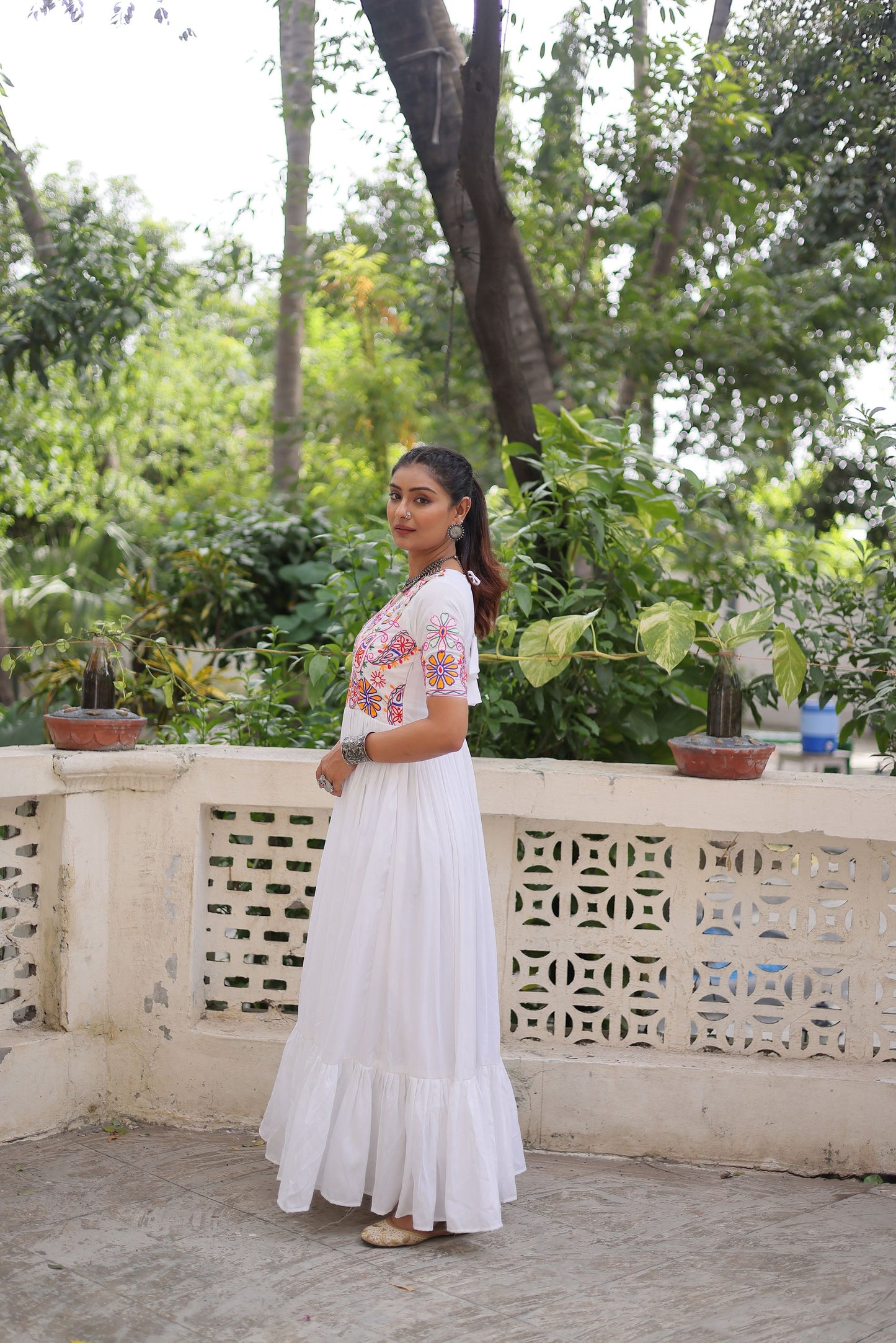 Lorenvalley Fashion White Rayon with Kutchi Gamthi Embroidered Thread Work Gown | Swadesiicart