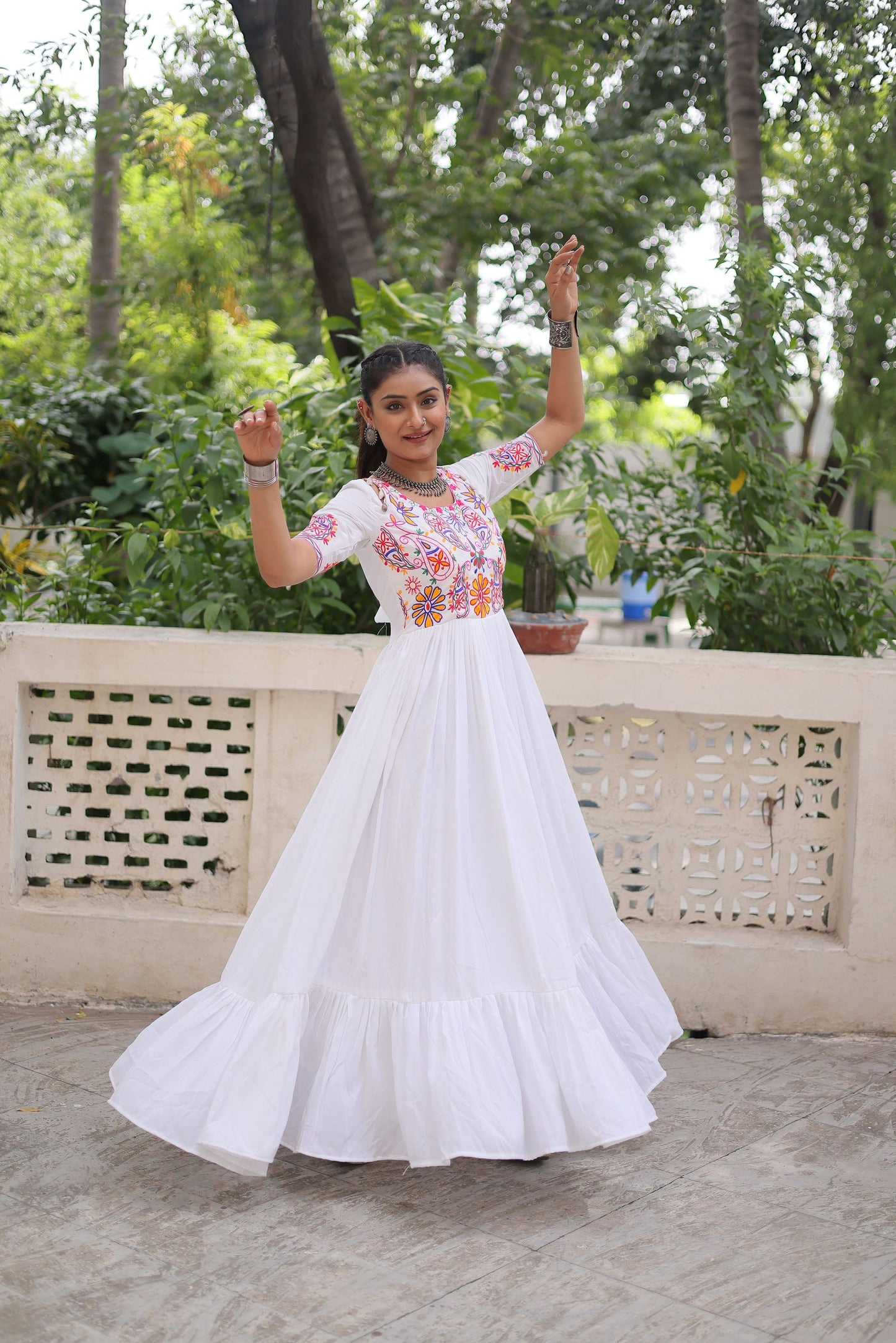 Lorenvalley Fashion White Rayon with Kutchi Gamthi Embroidered Thread Work Gown | Swadesiicart