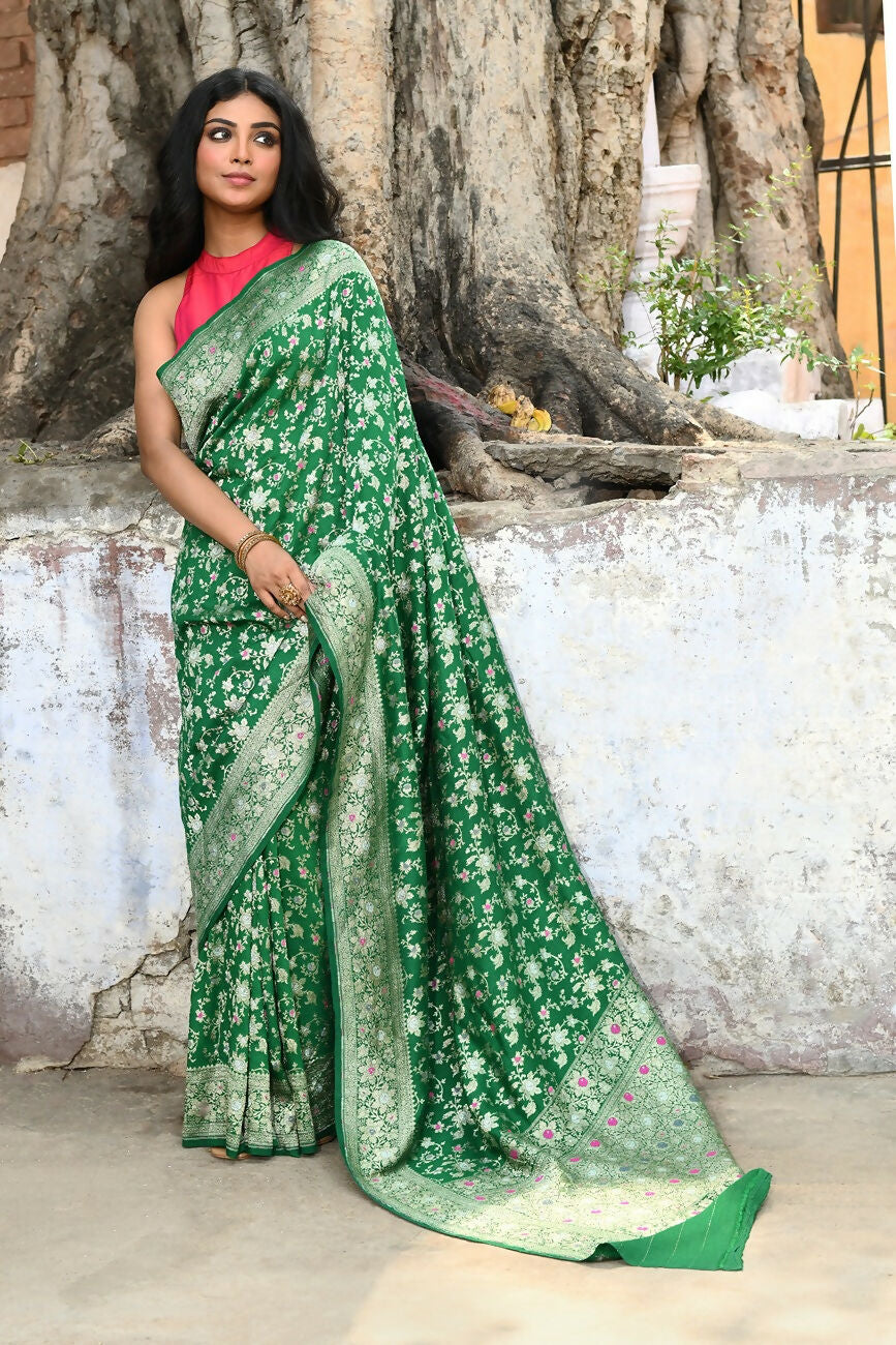 Joban Fashion Green Pure Crepe Pure Handloom Banarasi Silk Saree | Swadesiicart