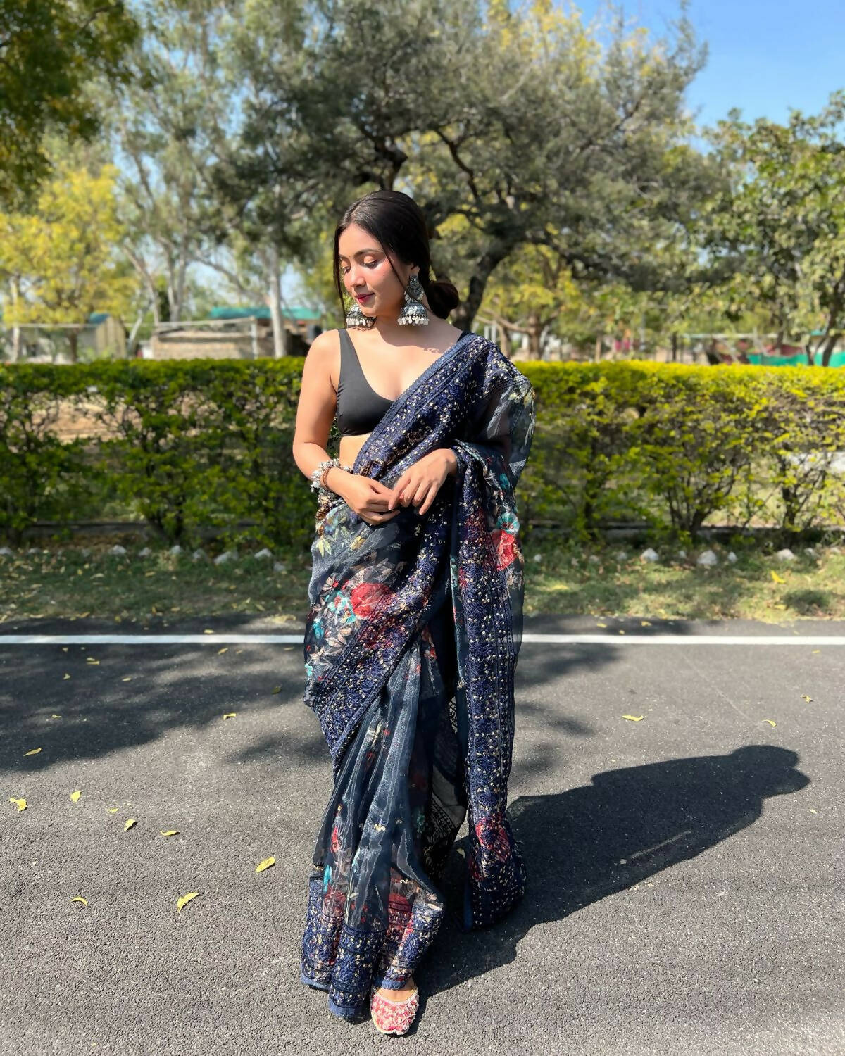 Vamsee Navy Blue Organza Saree - Swadesiicart