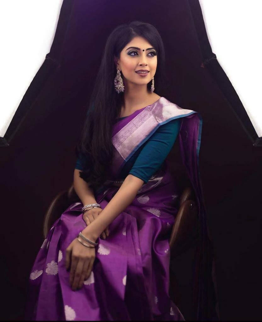 DEIANA'S Beautiful Designer Golden zari Soft Lichi Silk Saree - Purple - Swadesiicart