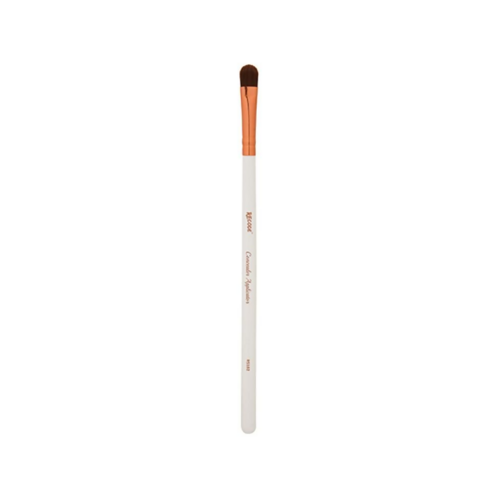 Recode Concealer Applicator Brush - RS 102 - Swadesiicart