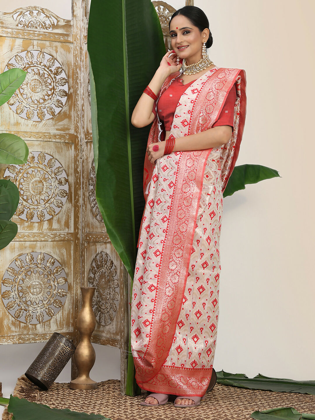 Shree Shyam Fashion Linen Cotton Red & White Saree