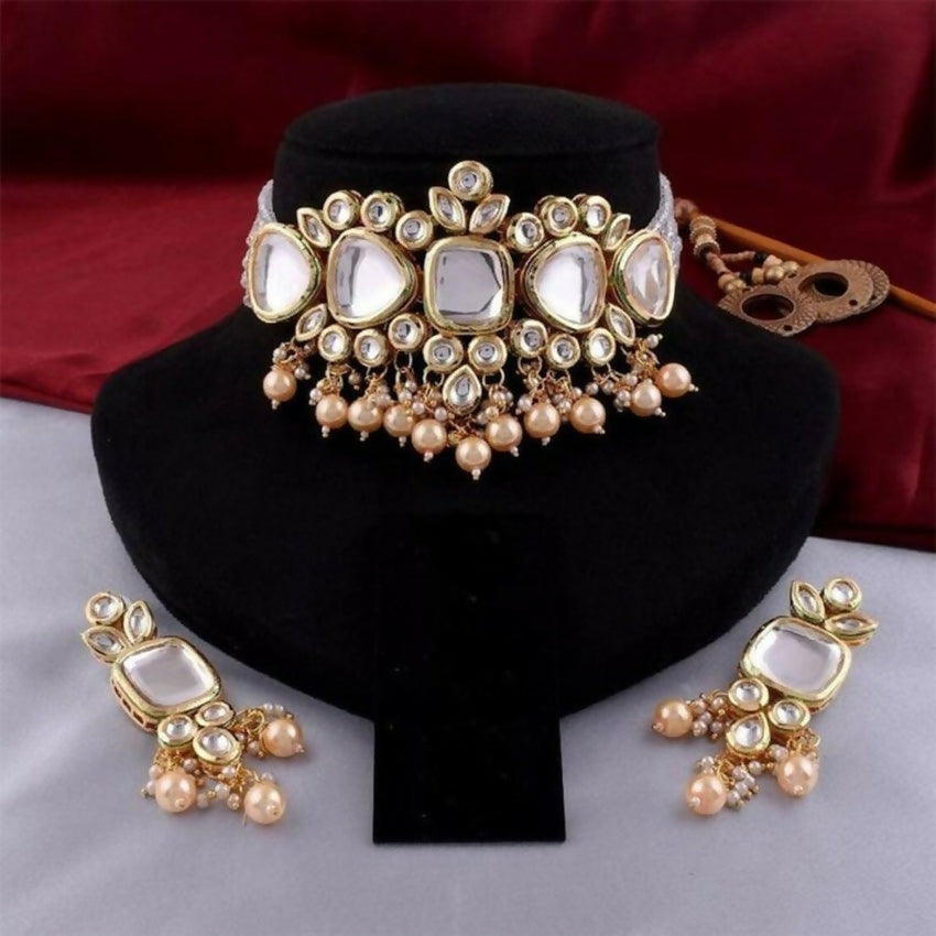 Joban Fashion Crème kundan work Necklace Set | Swadesiicart